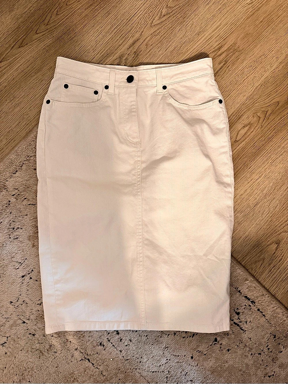 Boden Cotton Pencil Skirt in White US 6 Like New